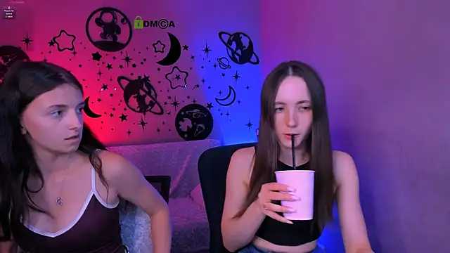 bella_dorn live cam on StripChat