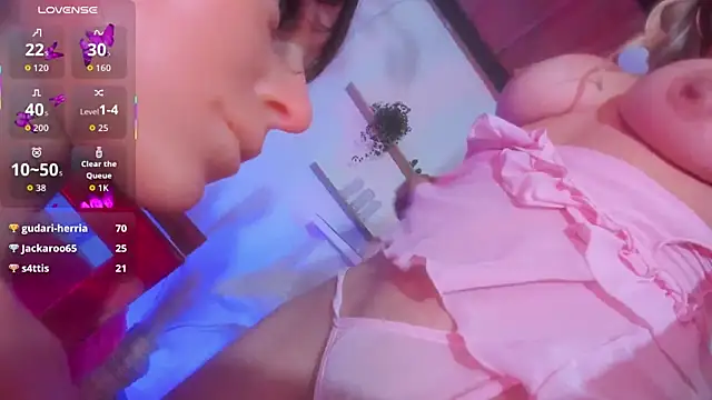 crisbell_lopez (F young) - ass plug