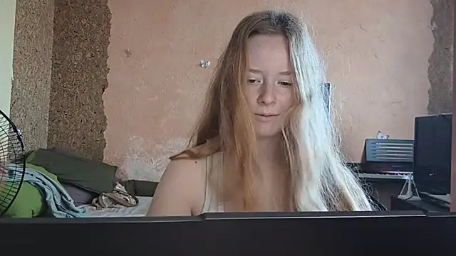 katevibe_01 (F teen) - Bouncing breasts