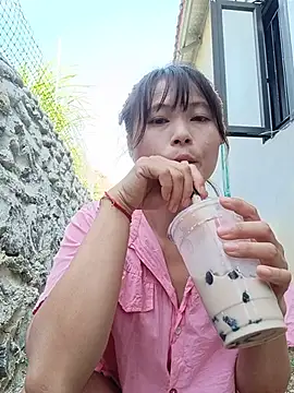 Linda-yiyi webcam