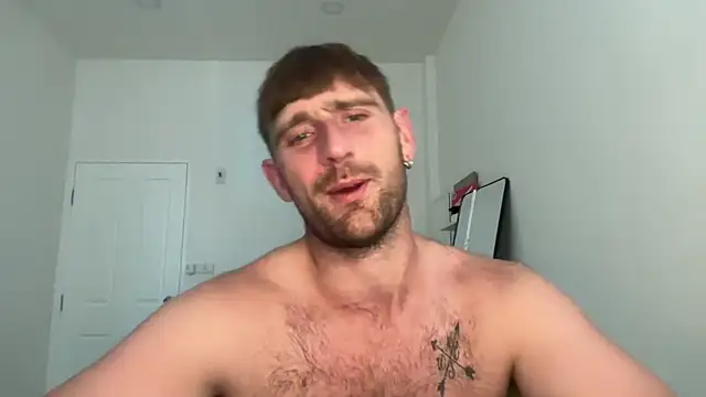 lukegunn live cam on StripChat