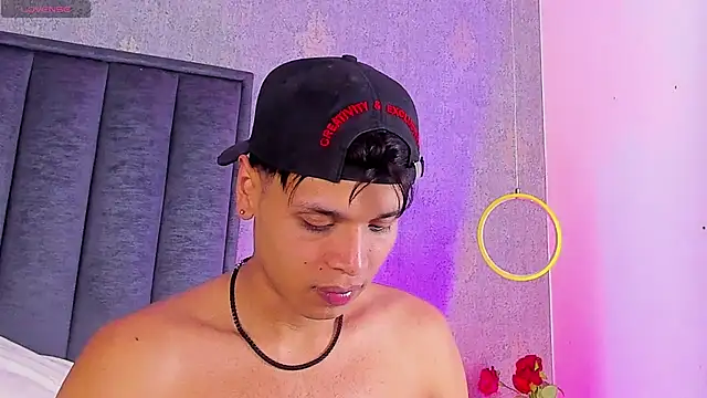 Alejandroo_Montenegro webcam