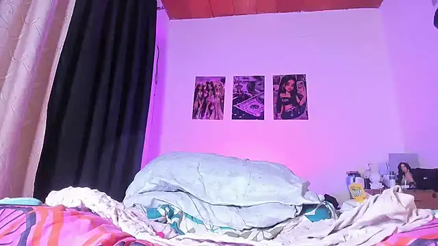 Marian_Cristal webcam