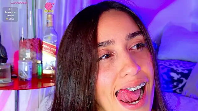 Milan_Rouxx webcam