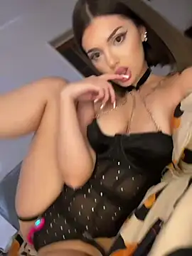 NaomiMulan webcam