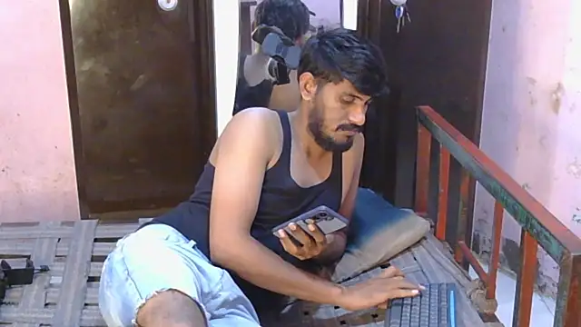 HotXKrish webcam