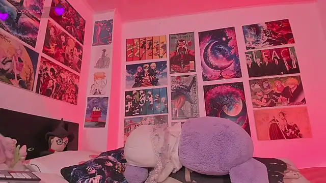 MissCurvyTop webcam
