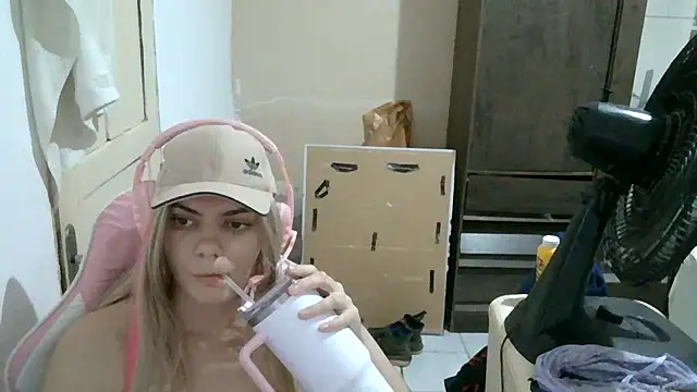 Angel_Ristoww webcam