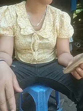 Diana_hi webcam