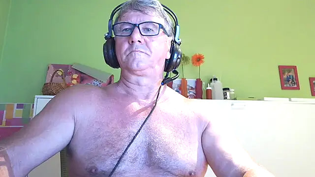 capitaine111 (M grandpa) - ejaculation