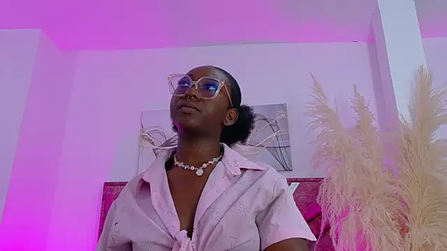ZahhyFrequency live cam