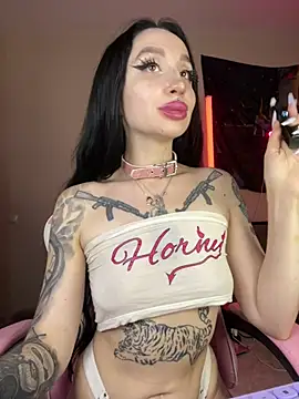 Molly__Moon webcam
