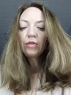 KattyLuuu webcam