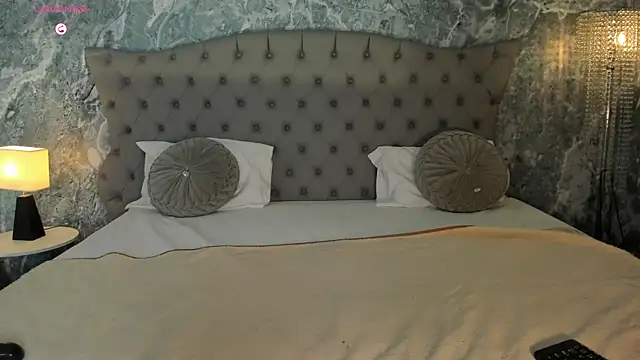 LucyLovelyy webcam