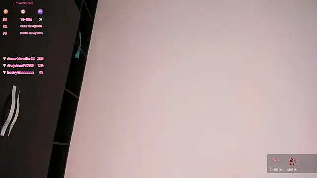 adara_evanss webcam