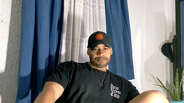 musclehetero webcam