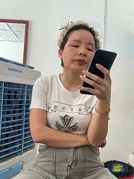 Ivy_Trix2 webcam