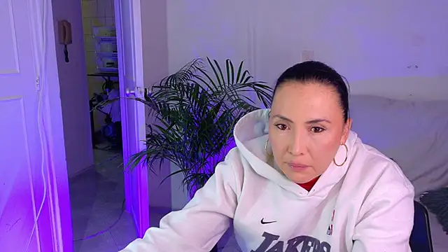 Valeriaa_cruz webcam