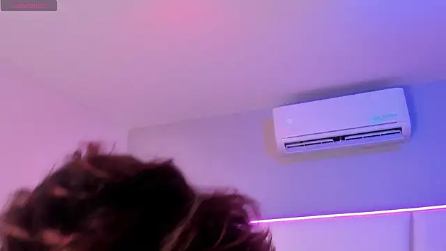 Emy_and_Jenni webcam