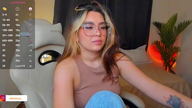 dakottaa_ webcam