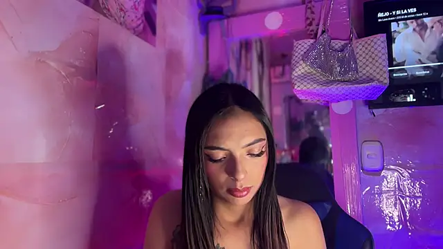 Skye_Moore webcam