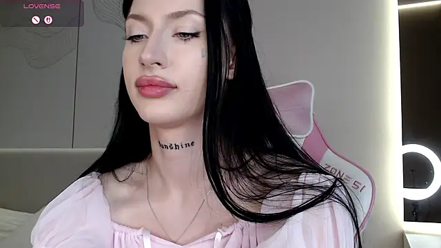 JenniferQueen11 webcam