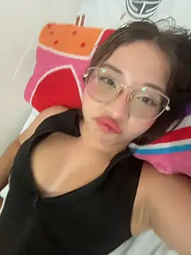 AliciaWhite_nt webcam