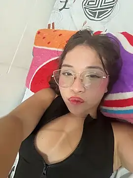 AliciaWhite_nt webcam