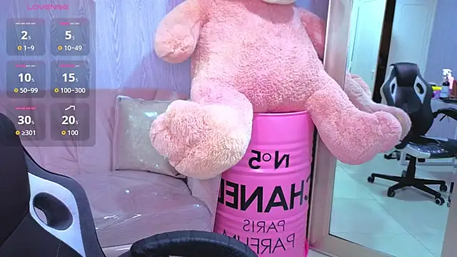 lia_harper_t webcam