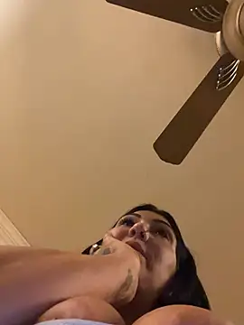 LittleMissEeve live cam