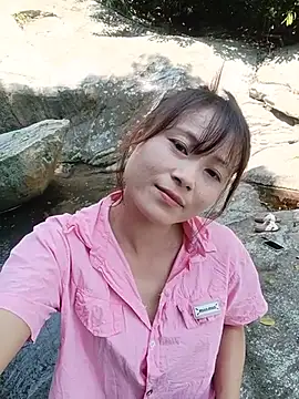 Linda-yiyi webcam