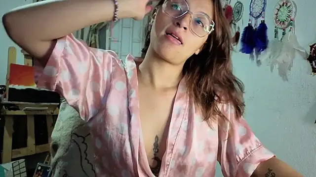Zoe--khalL webcam