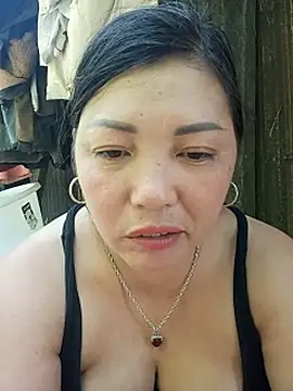 sary-hot2x webcam