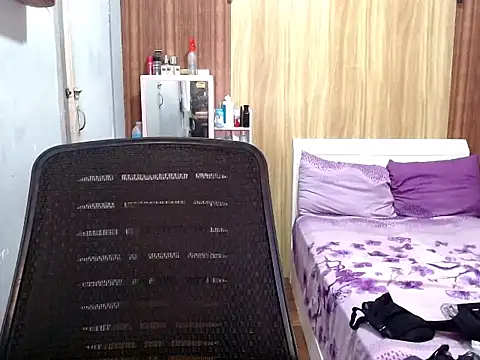 MissKhanda_18 webcam