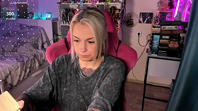 ChloeKohaku webcam