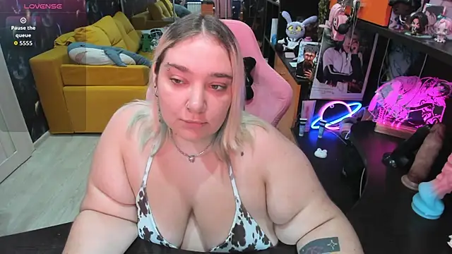 Softie_Sofy webcam