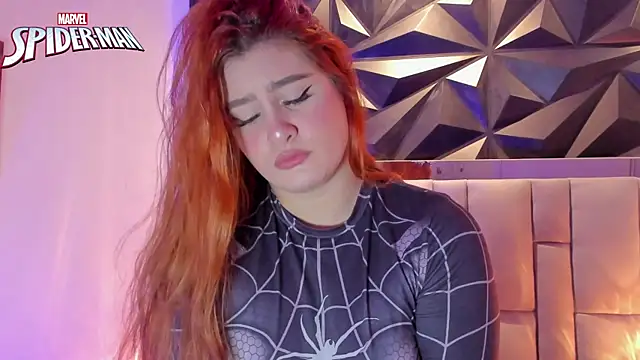 megan_whitee__ webcam