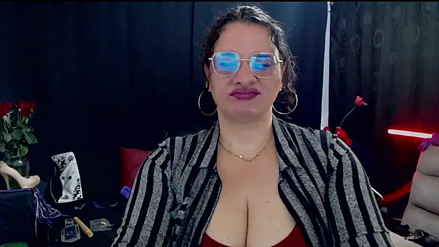 Aleja_Gonzales webcam