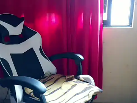 lovelyxmorena webcam