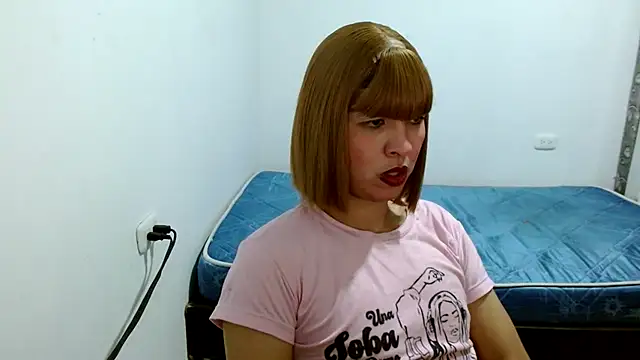 estefania224 webcam