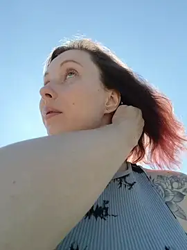 frost_foxy (F young) - Fingers in wet pussy