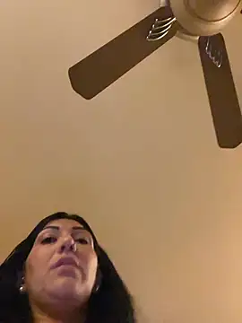LittleMissEeve webcam