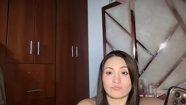 EmmaAlba05