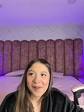 Victoria_Adams14 live cam on StripChat