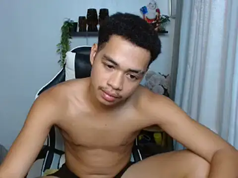 curlyasian_njxx webcam