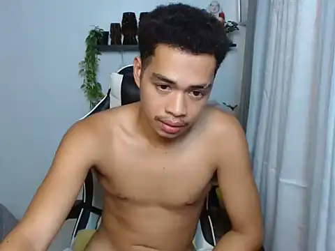 curlyasian_njxx webcam