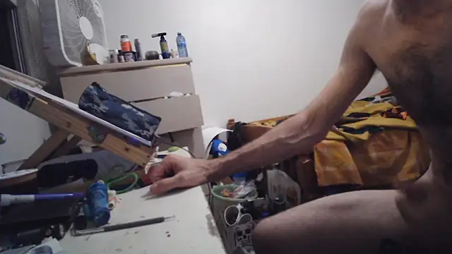 JohnnyMoves webcam