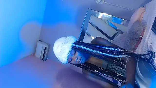 Hilary_tsx webcam