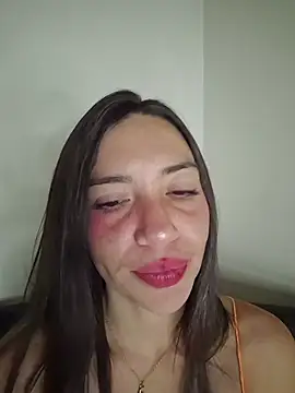 loveuu-bae webcam