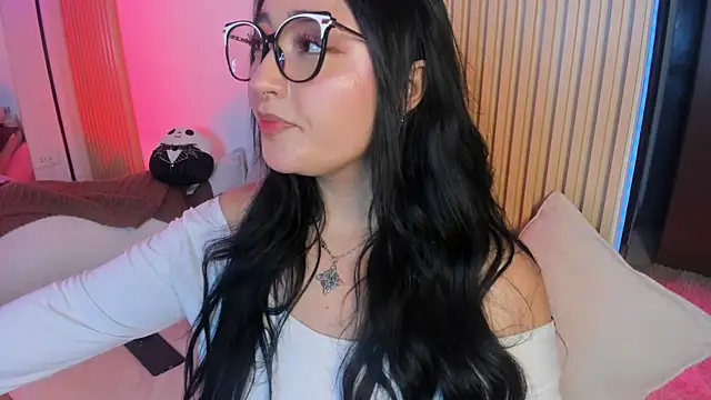 miss_loise - Miss_Loise's free webcam - UK Sex Cams